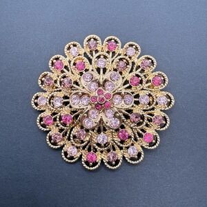 Monet Gold Tone Dahlia Medallion Brooch Floral Flower Circle Pink Rhinestones